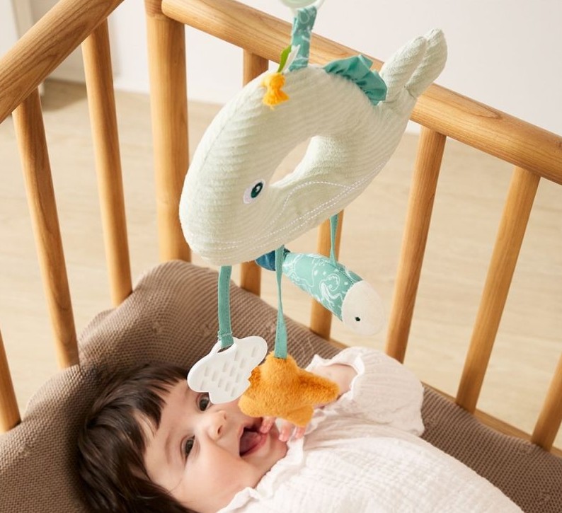 Senzorická závesná hračka Miniland Veľryba Baby Sea